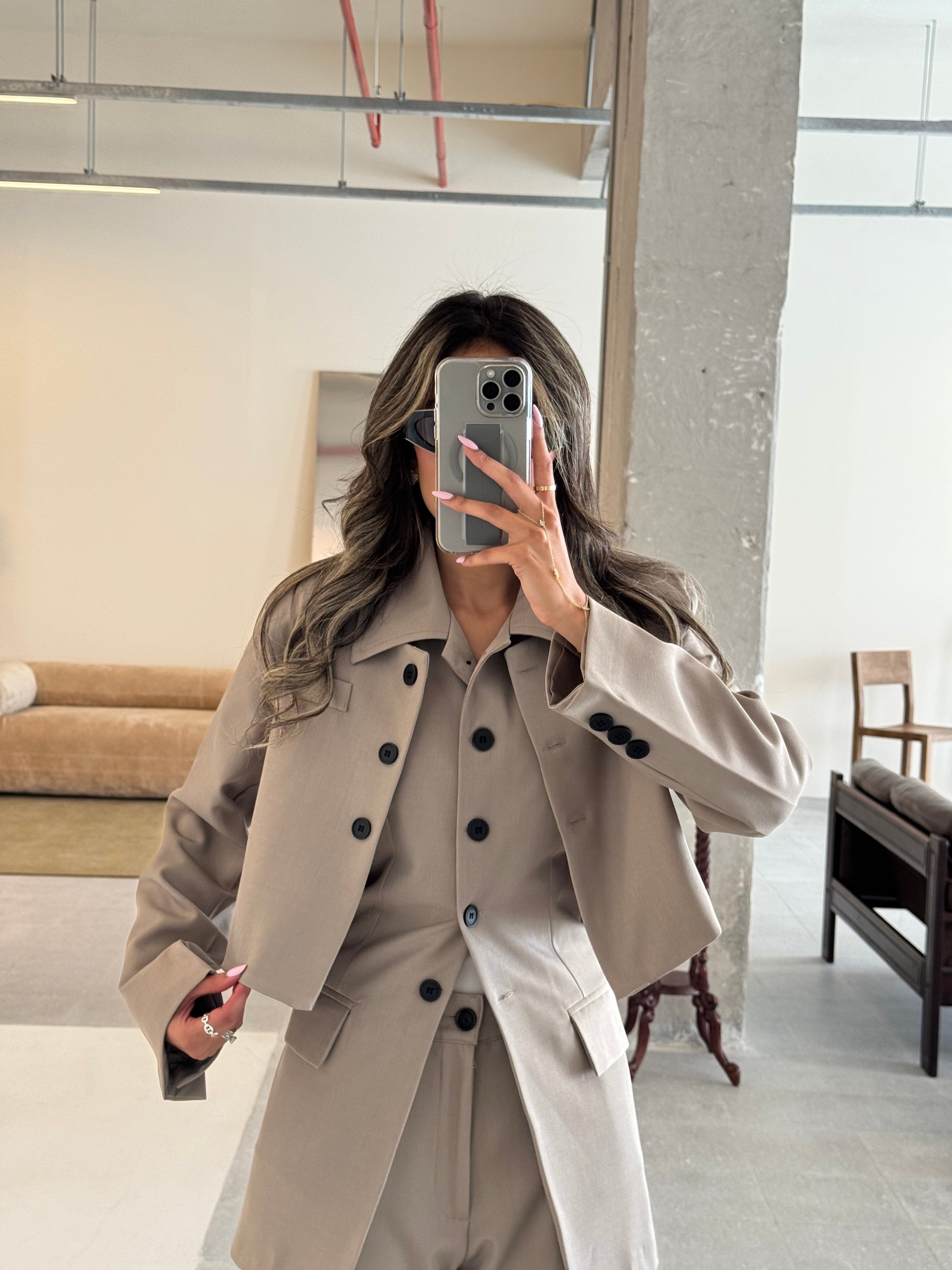 Manhattan suit