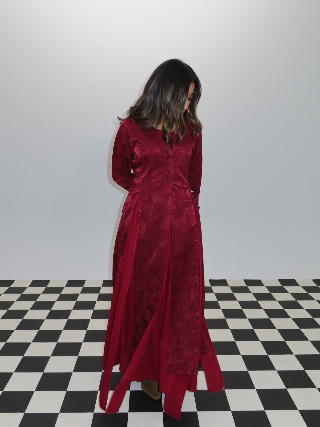 PEARLA // RED