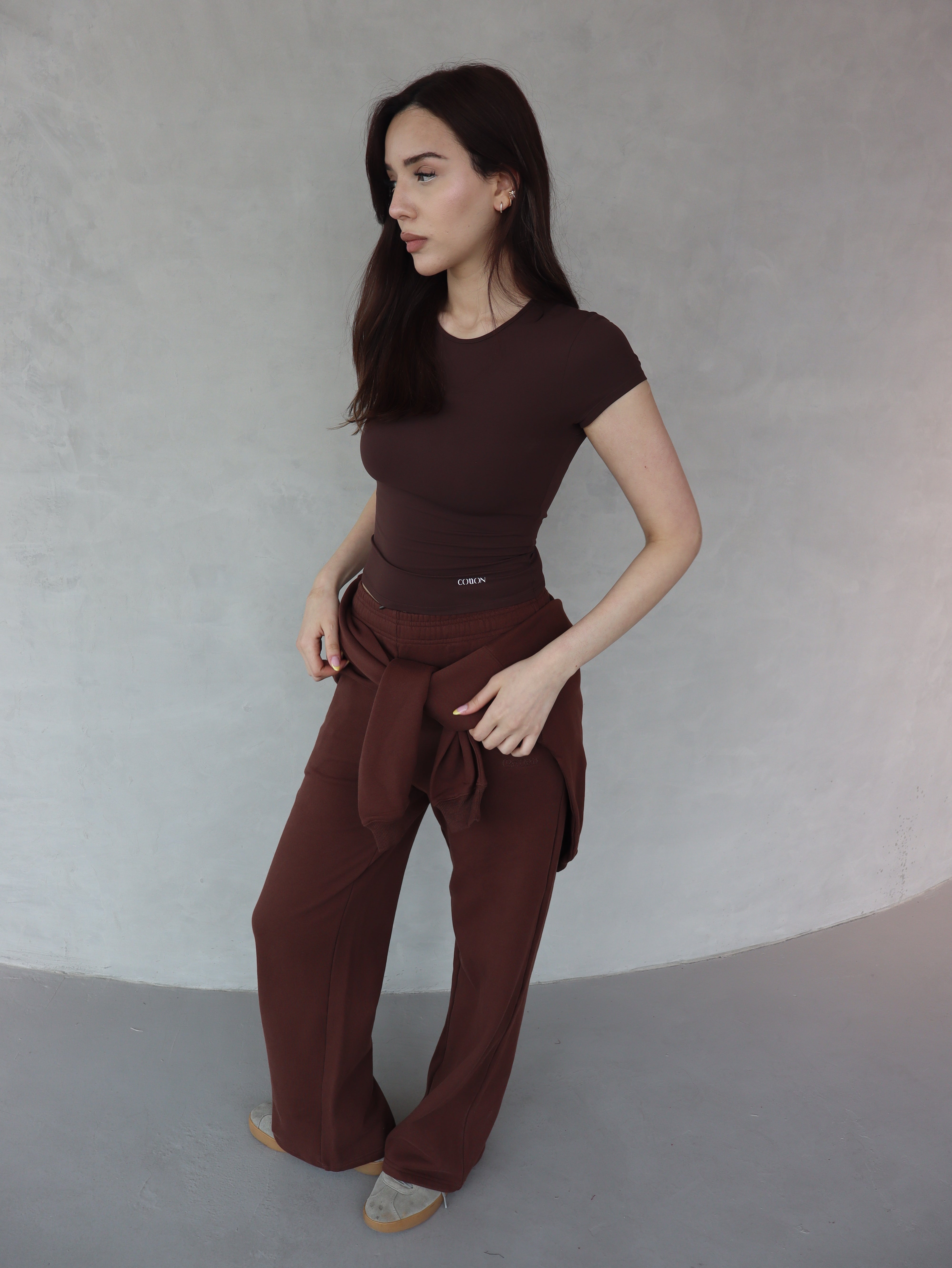 Straight leg sweatpants