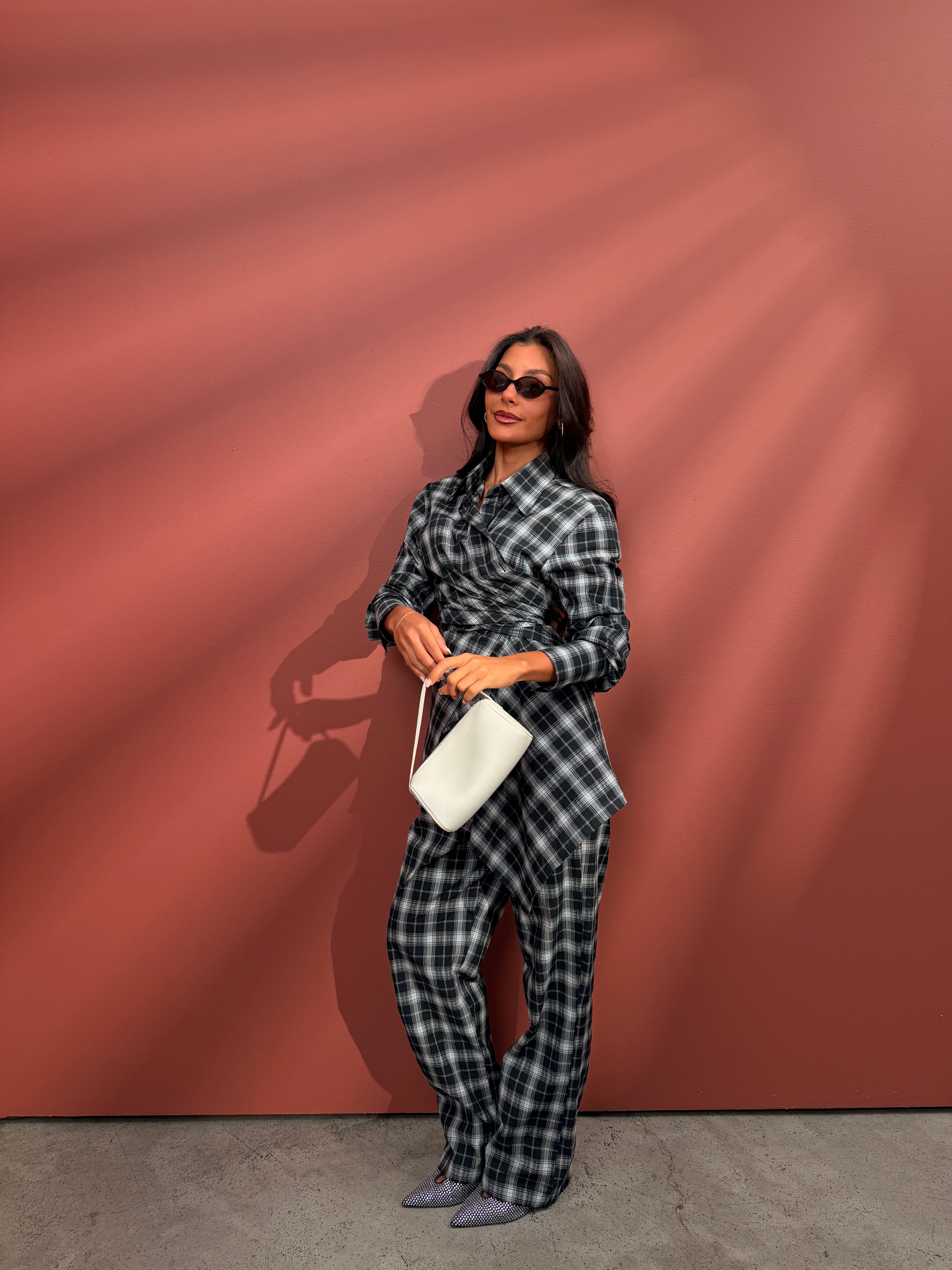 The coast | Black